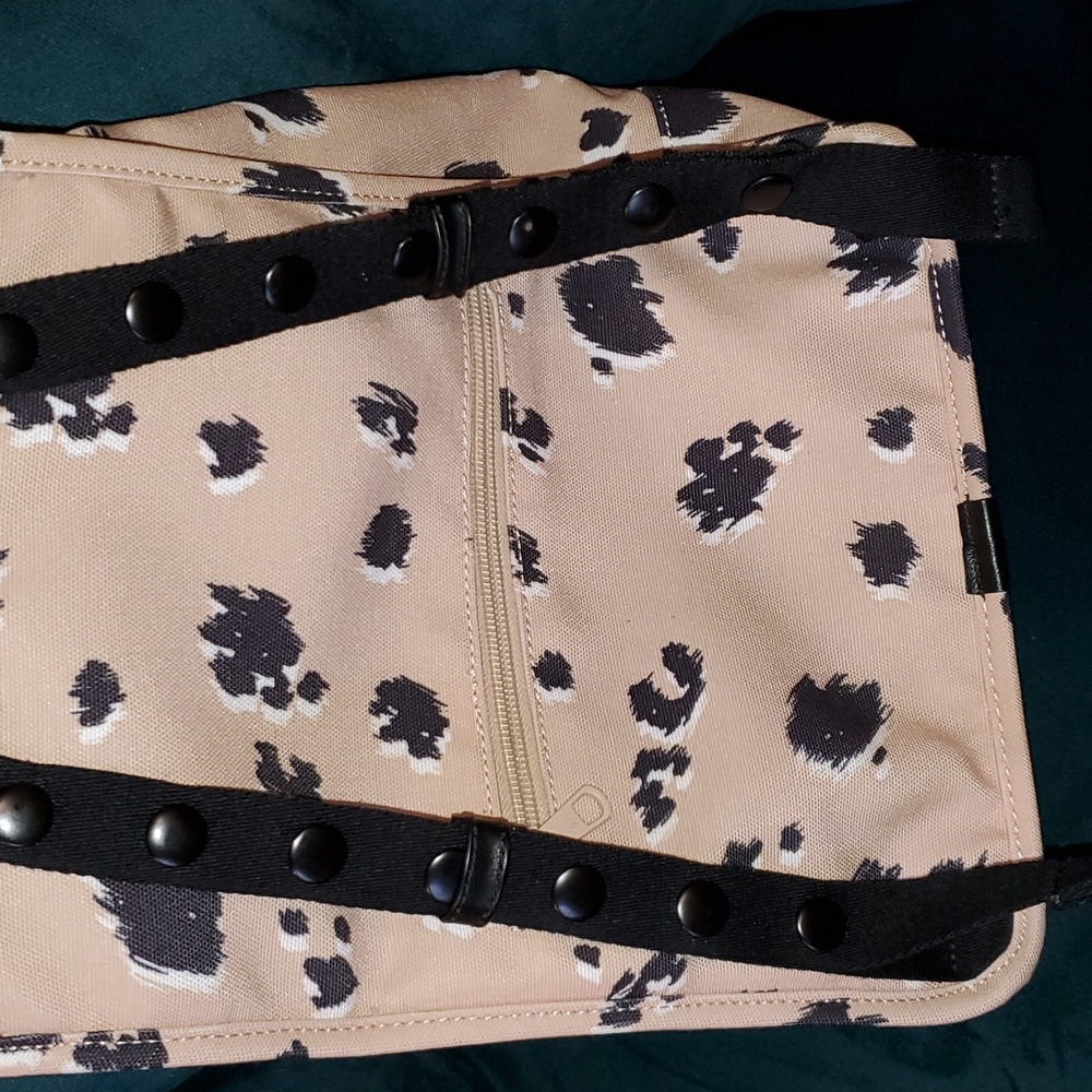 State Backpack - Picture 9 of 10